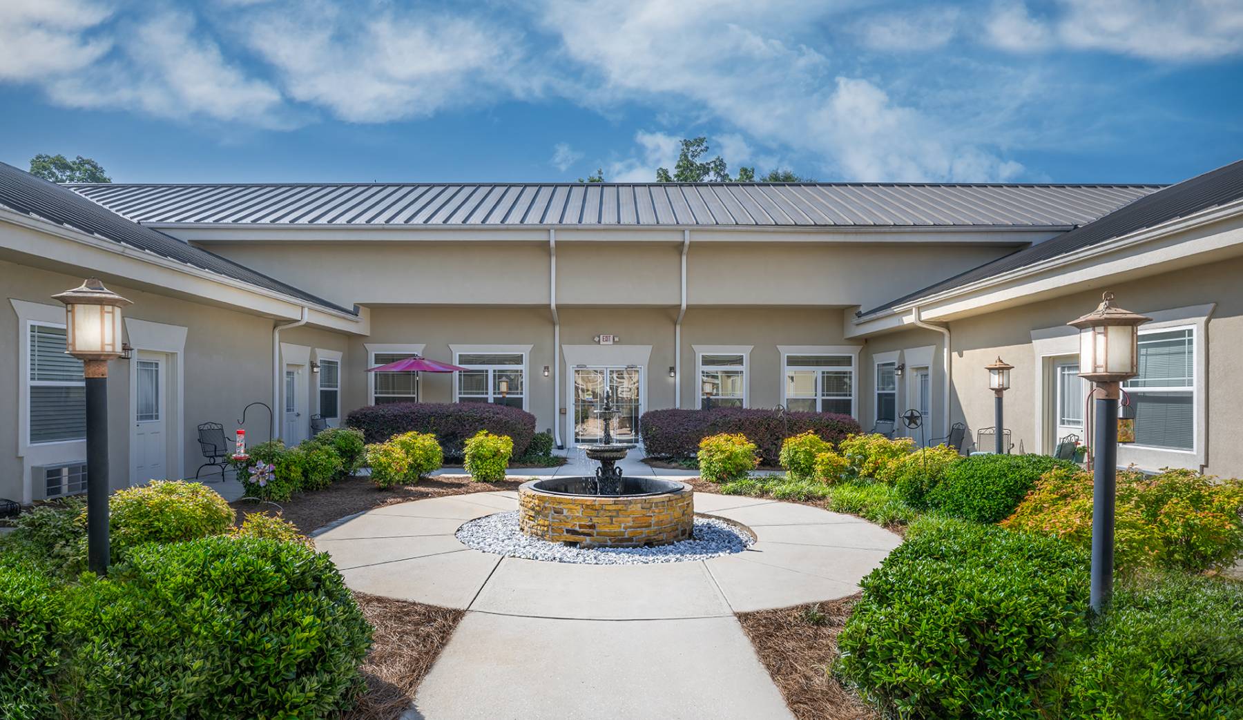 Covington Memory Care Facility - Couryard