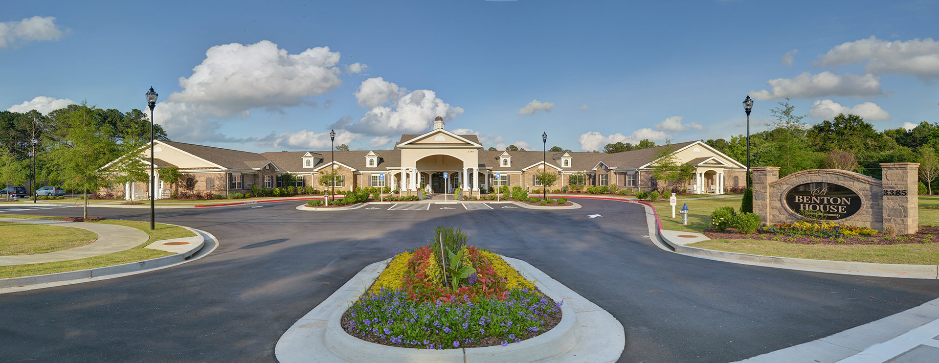 Benton House-Woodstock-GA-exterior-wide Pet Friendly Senior Living Apartments in Woodstock