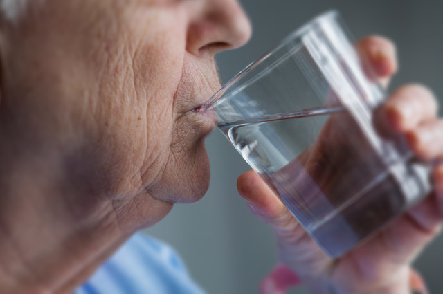 How to Prevent Dehydration in the Elderly