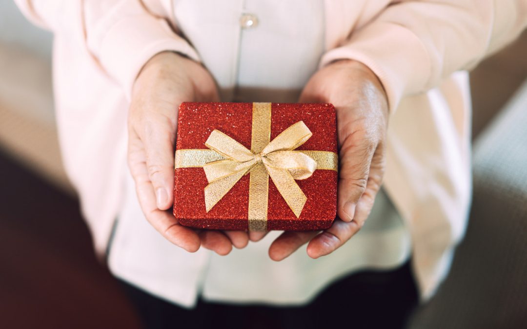 Holiday Gift Guide for Loved Ones with Dementia - BrainTest